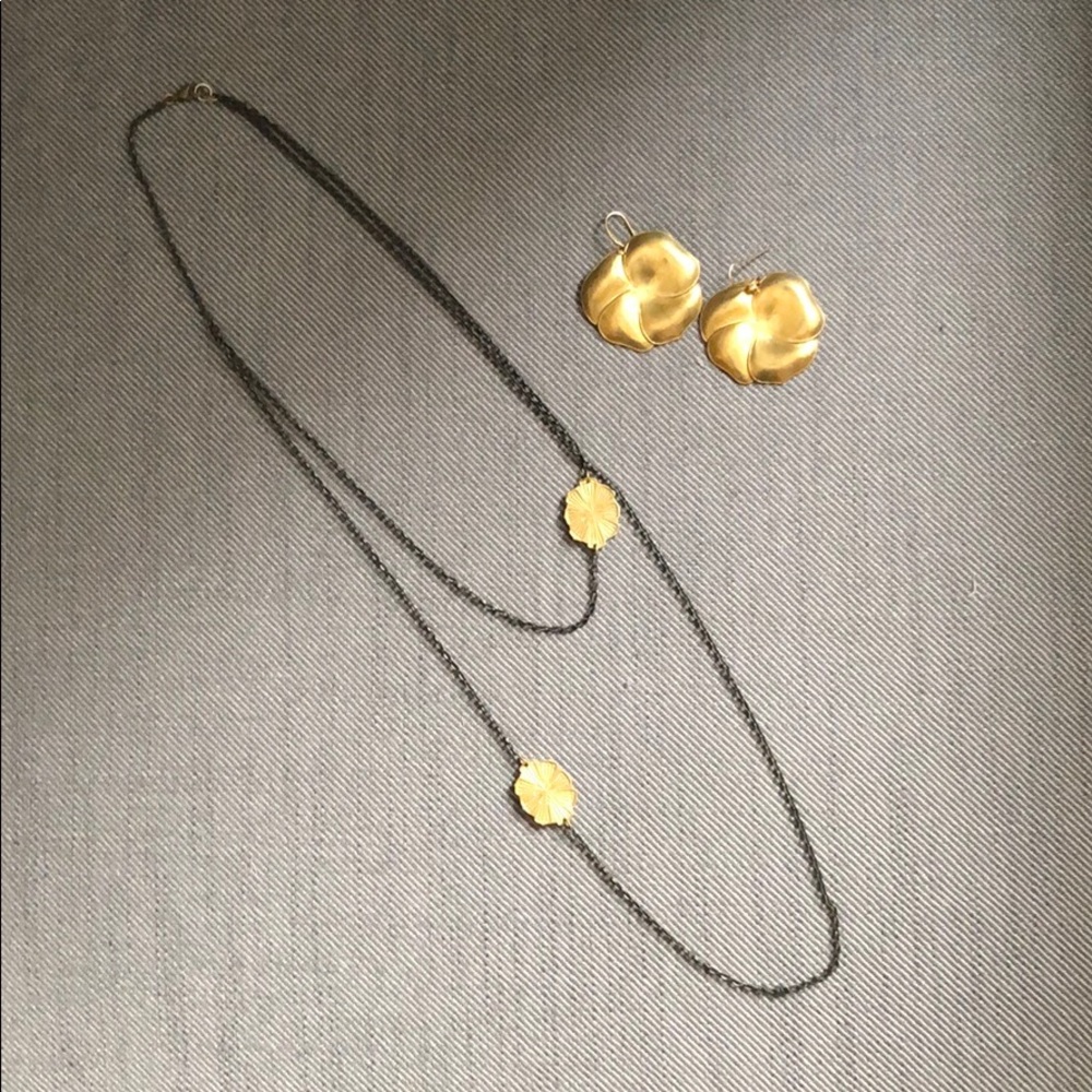 Vintage style necklace and earring set